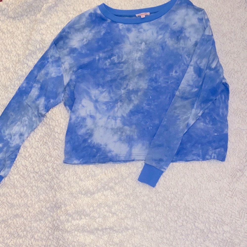 Cropped Blue and White Tie Dye Pullover